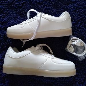 West Hun White Light up Sneakers
